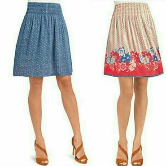 CAbi Dresses & Skirts - CAbi Reversible Floral Mini Skirt #767- Size M
